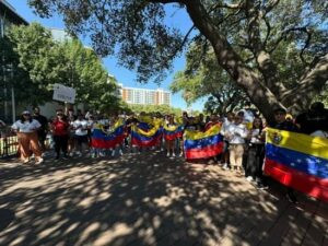 Arrestos de venezolanos por ICE en Dallas aumentaron 400% – AlbertoNews