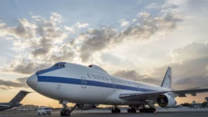 Así es el avión del «juicio final» de Donald Trump: un búnker nuclear en el aire