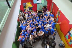 Banco Exterior y “Regala una Sonrisa” celebraron una Navidad inolvidable con niños de La Guaira