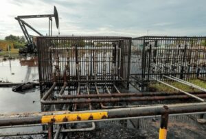 Bancos venezolanos recibirán 300 millones de dólares de ingresos petroleros para vender en el mercado cambiario