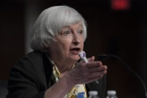 Bernanke, Yellen y Greenspan afirman que la investigación a Powell busca socavar la independencia de la Fed | europapress.es