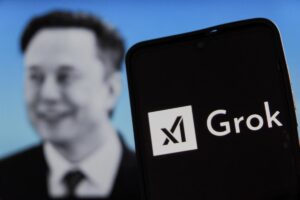Bruselas abre expediente sancionador a X por las imágenes sexuales deepfake y otros contenidos de Grok | europapress.es