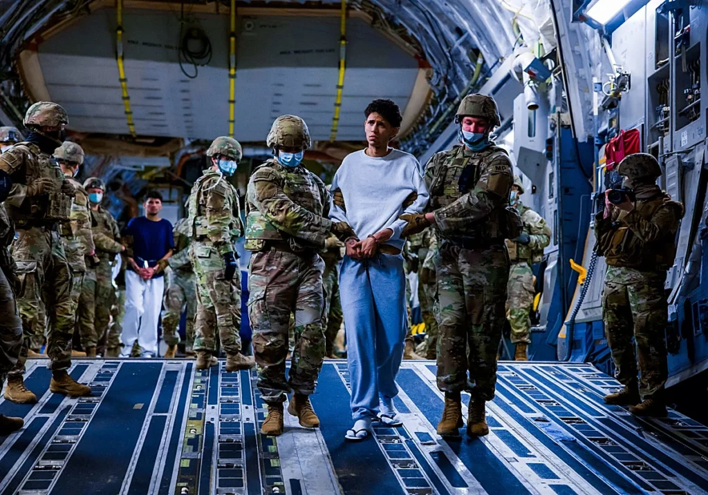 CNN | ¿Qué es el Tren de Aragua, la banda criminal vinculada a la instalación que atacó la CIA en Venezuela? - AlbertoNews