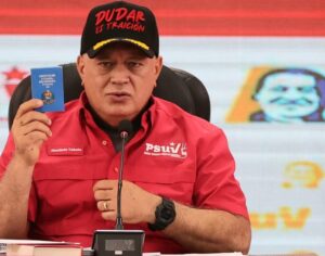 Cabello insiste en que hay más de 800 excarcelados y carga de nuevo contra las ONG: «Son centros de chantaje y extorsión»