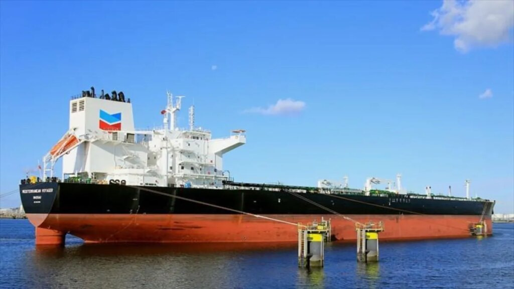 Chevron negocia con el gobierno de Donald Trump la extensión de la licencia de operación en Venezuela