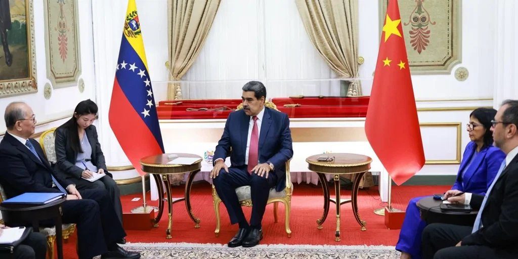 China exige a Estados Unidos la liberación inmediata de Nicolás Maduro