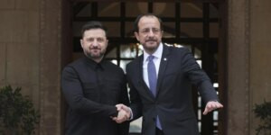Chipre inicia la presidencia rotatoria de la UE e invita a Zelenski para romper su cercanía a Rusia