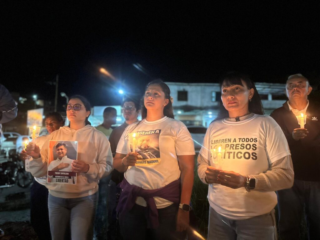 Clippve sobre la noche 13 de vigilia en El Rodeo I: "El dolor de las familias no puede extenderse ni un minuto más"