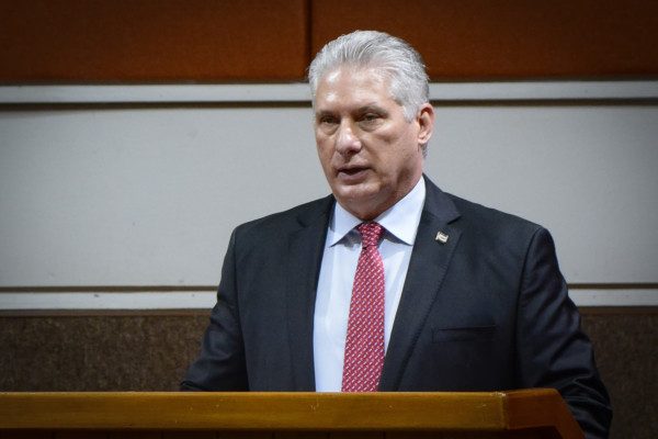 Banca y Negocios