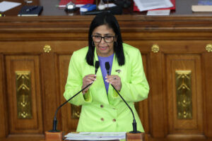 Delcy Rodríguez alardeó de que Venezuela «no necesitó» importar gasolina en 2025