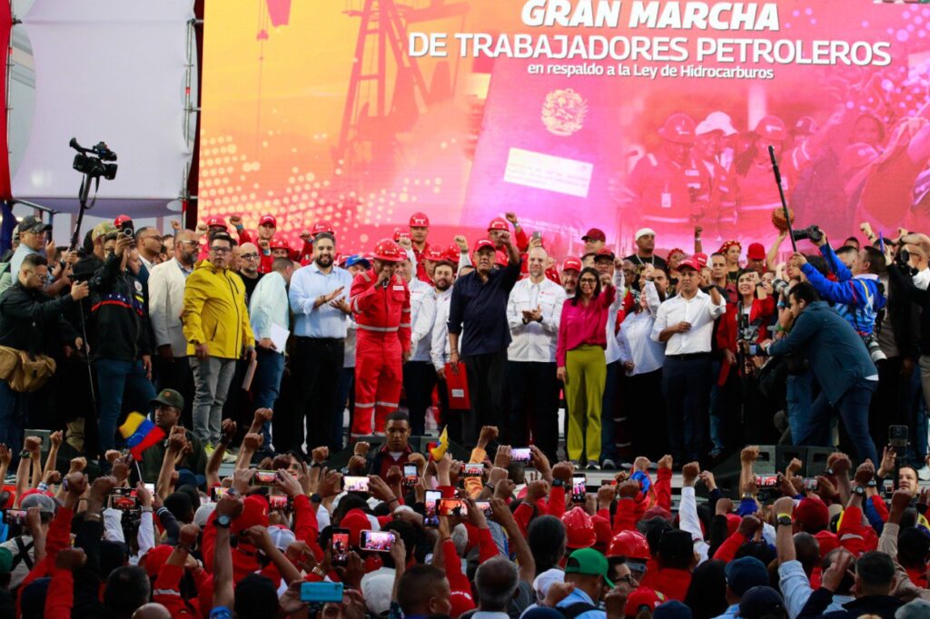 Delcy Rodríguez anunció que en las "próximas horas" se hará la primera exportación GLP