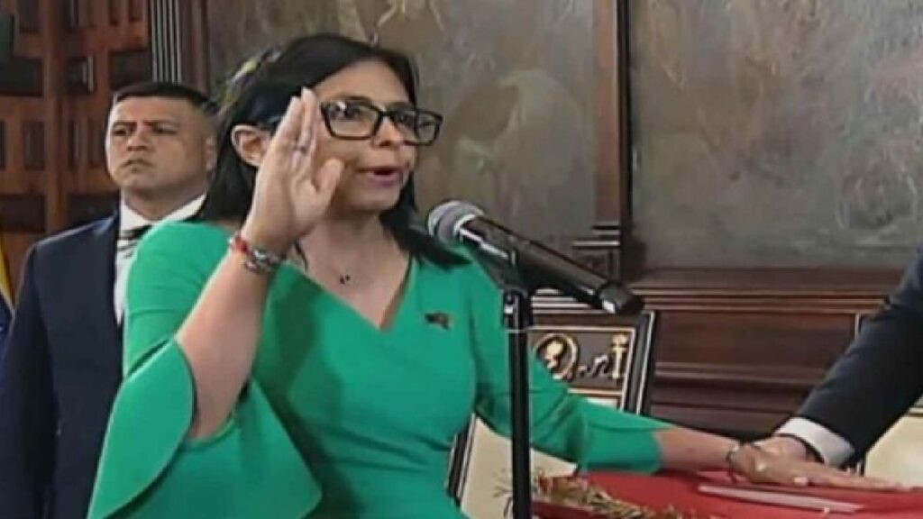 Delcy Rodríguez es juramentada como presidenta encargada de Venezuela