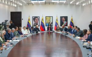 Delcy Rodríguez lideró nuevo Consejo de Ministros en medio de reacomodo del chavismo en el poder