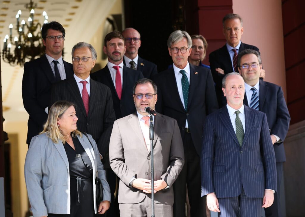 Delcy Rodríguez se reúne con diplomáticos europeos para avanzar en una "nueva agenda"