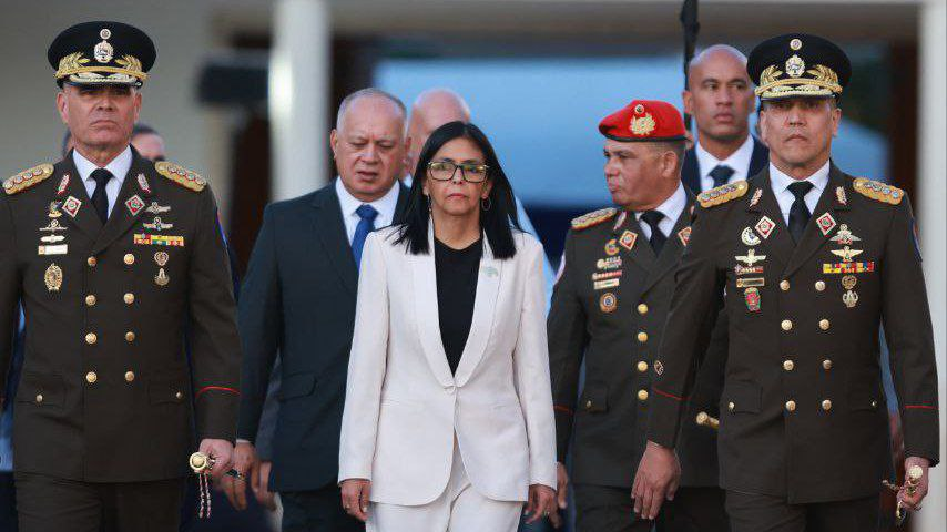 Delcy cúpula militar