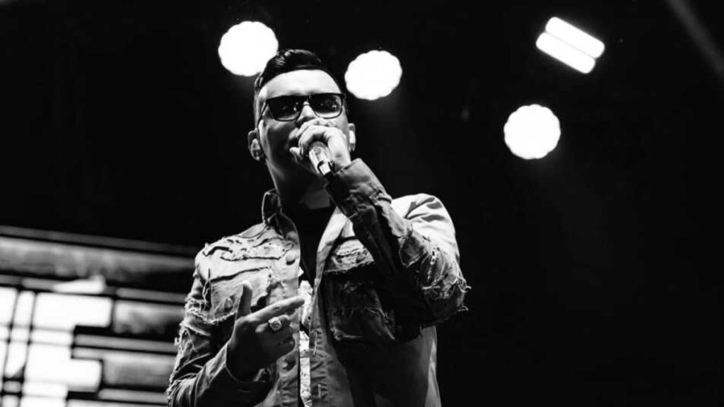 Denuncian hurto de equipo técnico del bus de Yeison Jiménez durante el homenaje al cantante fallecido: esto se sabe