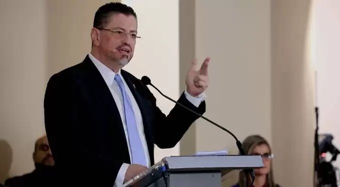 Denuncian plan para asesinar al presidente de Costa Rica