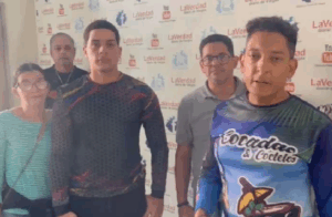 Desalojan a emprendedores de la cinta costera