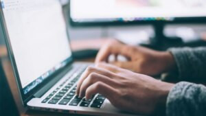 Descubre cuáles son los navegadores que más datos personales recopilan sobre tu actividad en Internet