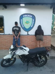 Detenidos dos borrachos por realizar peligrosas motopiruetas