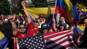 Diáspora festeja captura de Maduro, chavistas protestan – DW – 04/01/2026