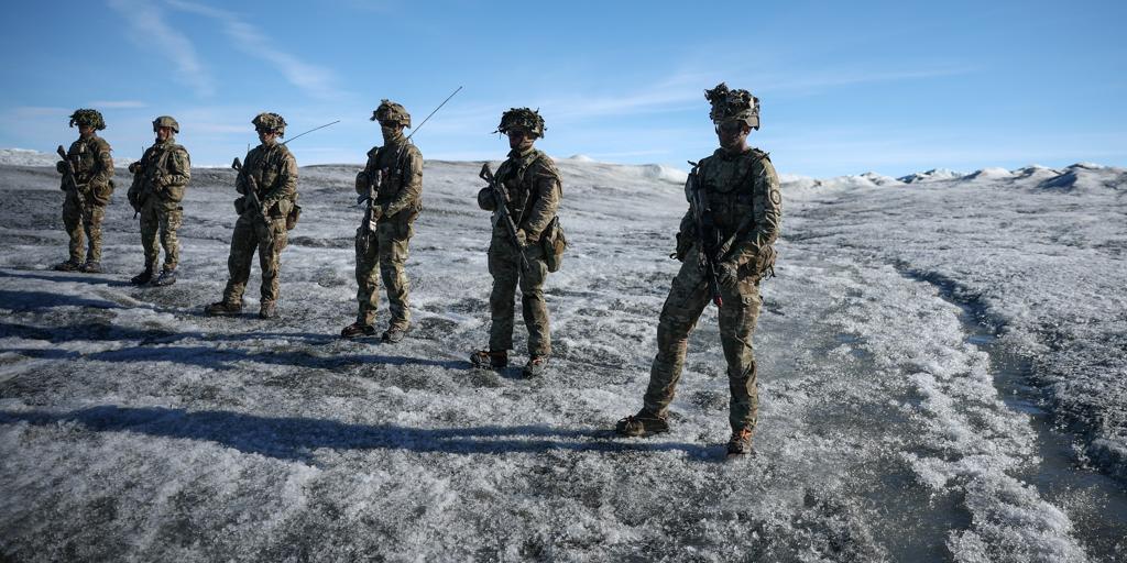 Dinamarca invita a Estados Unidos a participar en ejercicios militares en Groenlandia
