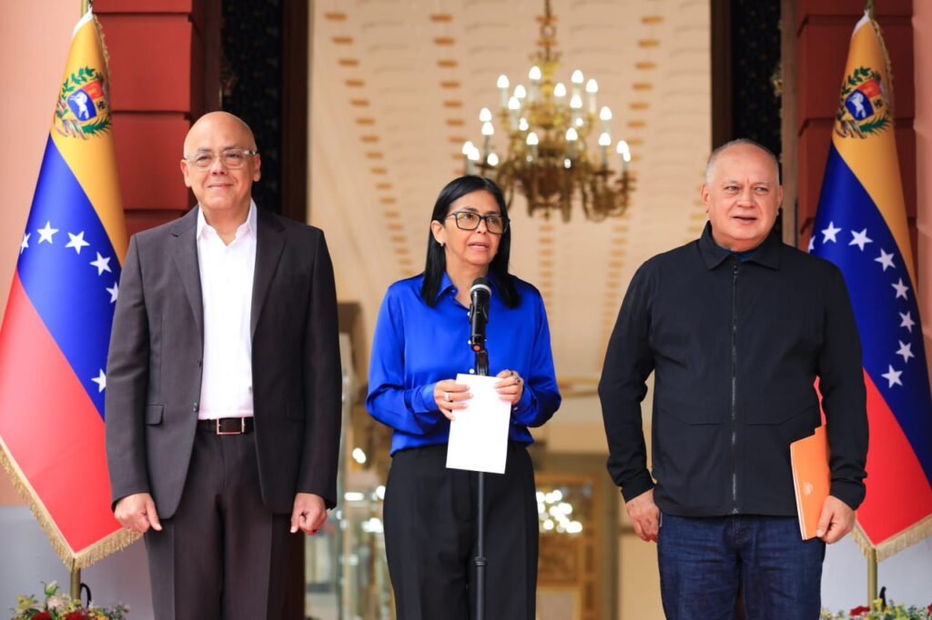 Discurso de la cúpula del chavismo frente al tutelaje de EEUU: Es una narrativa de supervivencia, señalan analistas