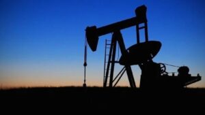 Divisas petroleras entrarán a la banca privada para sostener el tipo de cambio