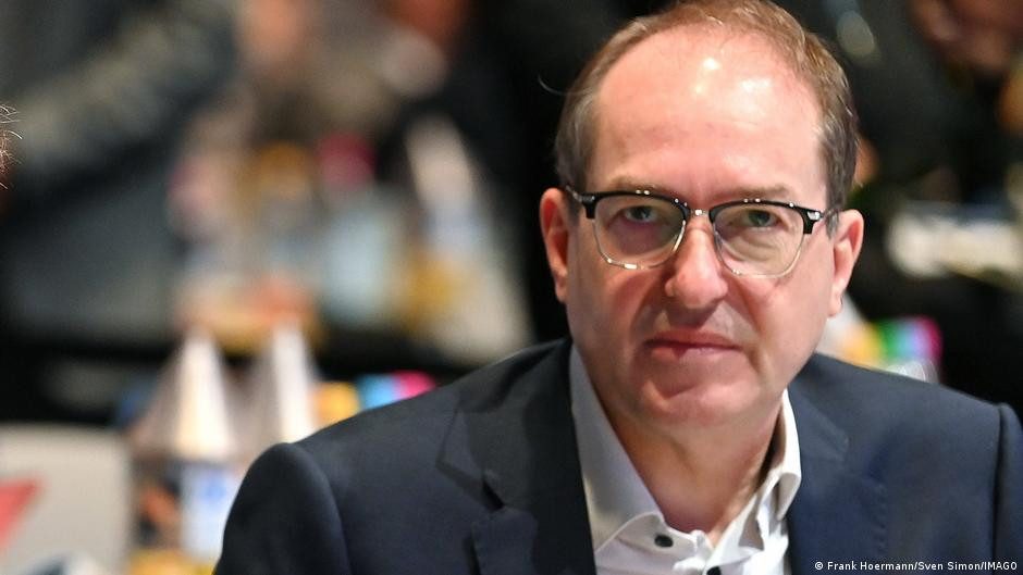Dobrindt quiere "contraatacar" tras sabotaje en Berlín – DW – 11/01/2026