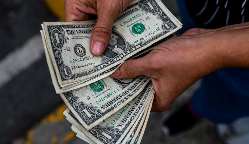 Dólar BCV no frena su tendencia alcista frente al bolívar que se devalúa sin piedad