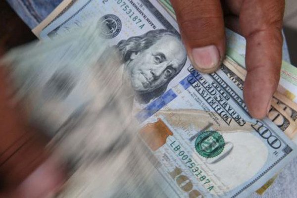 Banca y Negocios