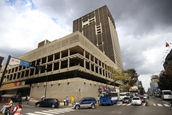 Banca y Negocios