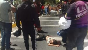 Dos mujeres y un caballo heridos tras ser arrollados