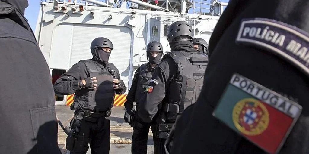 Dos policías portugueses, acusados de torturar a vagabundos e inmigrantes y de compartir las imágenes