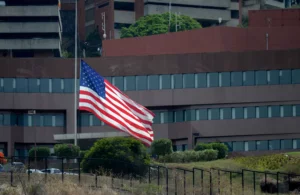 EE.UU. y Venezuela avanzan en la reapertura de sus respectivas embajadas tras años de distanciamiento diplomático – AlbertoNews