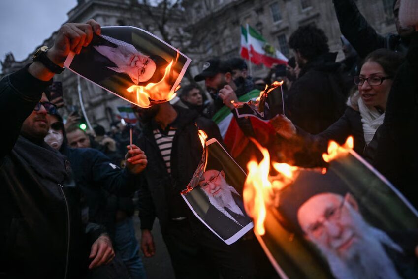 EFE | Israel, pendiente de la actuación de EE.UU. en un Irán inmerso en las protestas - AlbertoNews