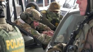 ESTADOS UNIDOS | El Gobierno de EEUU enviará «cientos» de agentes federales adicionales a Minnesota | elperiodico.com