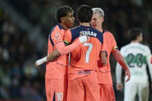 El Barça asedia al Elche y amplía el liderato | europapress.es