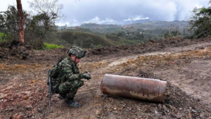 El Ejército frustró un atentado con seis explosivos que las disidencias de las Farc habían dejado en la vía que va de Medellín a Anorí