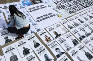 El Foro Penal confirmó 201 excarcelaciones de presos políticos en Venezuela desde finales de diciembre - AlbertoNews