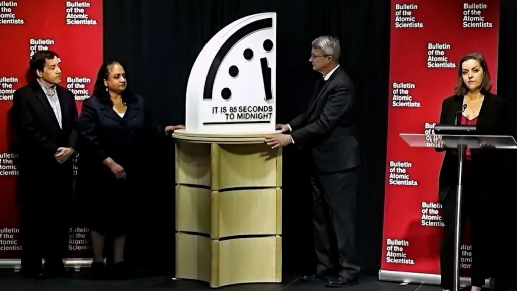 El Reloj del Juicio Final quedó a 85 segundos de la medianoche, el punto más crítico desde su creación