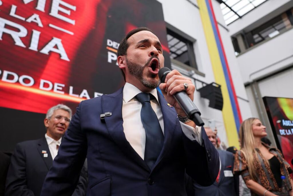 El candidato colombiano Abelardo de la Espriella redobla su ofensiva contra los periodistas que investigan su relación con Álex Saab - AlbertoNews