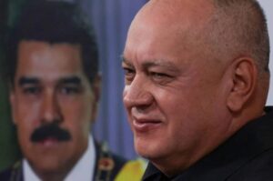 El chiste del día: Diosdado Cabello dijo que chavistas y no chavistas exigieron la vuelta de Nicolás Maduro | lapatilla.com