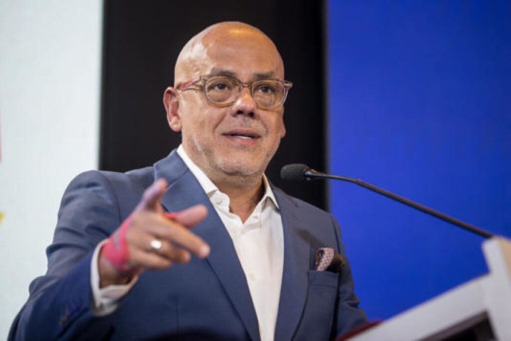 Rodríguez asegura que González Urrutia acató sentencia que validó reelección de Maduro