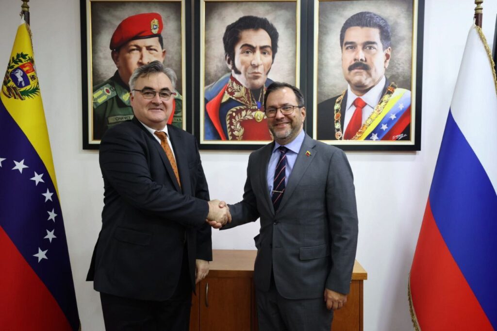 El régimen busca consuelo en Rusia tras la captura de Maduro