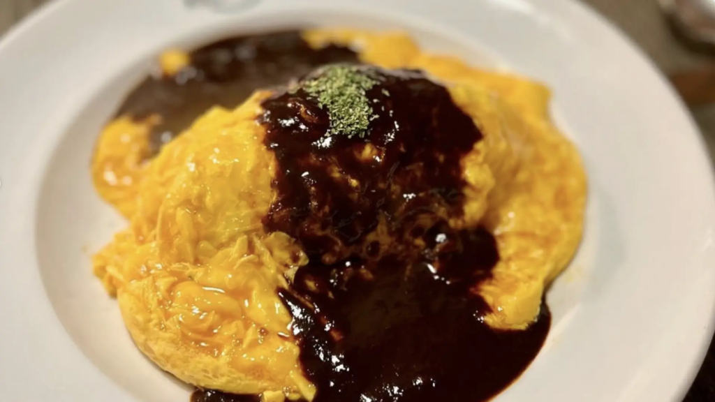 El restaurante japonés de Madrid donde poder probar el famoso 'omurice'