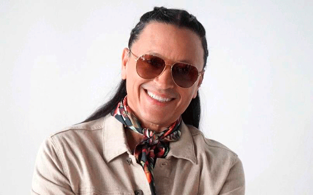 Elvis Crespo pasó del drama al brillo total