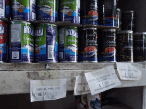 Enlatados a partir de $0,85/Bs.290 en Comercial Barato JW