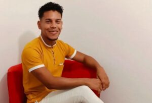 Entre aplausos y lágrimas: Juan Francisco Alvarado fue recibido por todo lo alto en su comunidad (VIDEOS)