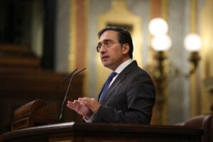 España anuncia excarcelación de otros tres connacionales detenidos en Venezuela